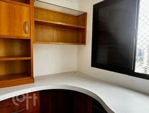 Image 9 - 898662