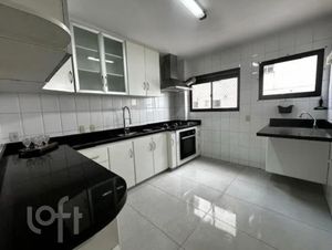 Image 4 - 898662
