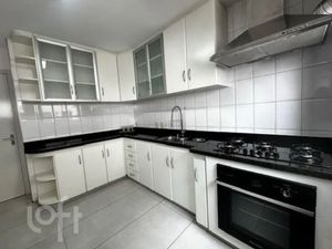 Image 5 - 898662