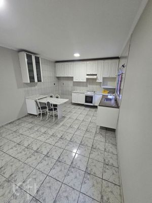 Image 2 - 898663