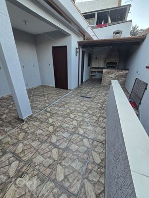 Image 21 - 898663