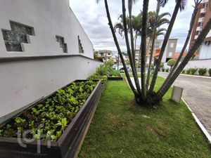 Image 19 - 898665