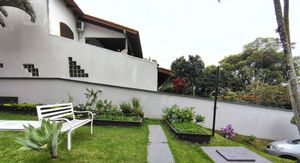 Image 17 - 898665