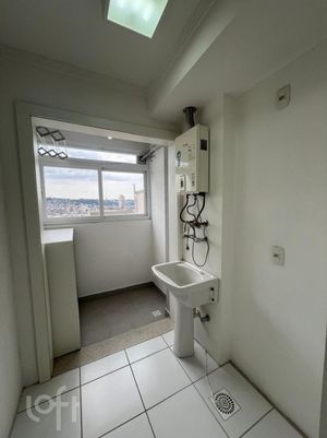 Image 7 - 898668