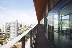 Image 18 - 898669