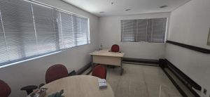Image 4 - 898676