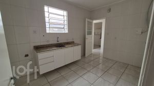 Image 3 - 898678