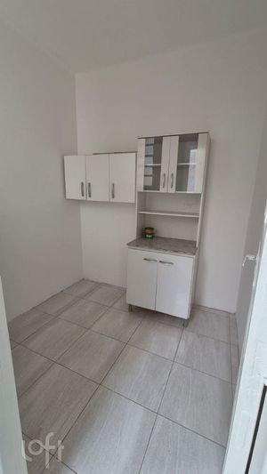 Image 10 - 898678
