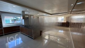Image 3 - 898684