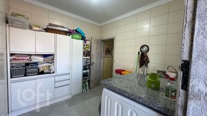 Image 33 - 898686