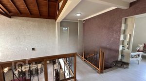 Image 11 - 898686