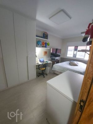 Image 8 - 898698