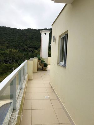 Image 27 - 898735