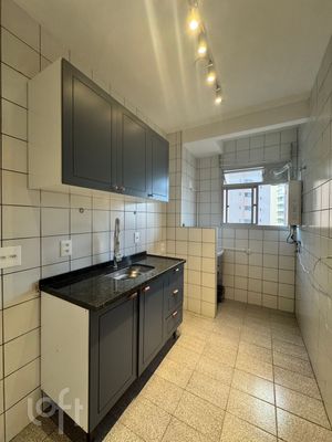 Image 12 - 898739