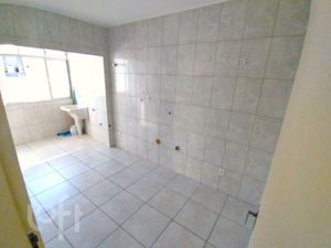 Image 3 - 898741