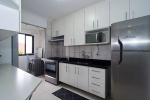 Image 15 - 898742