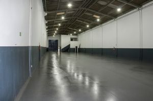 Image 3 - 898743