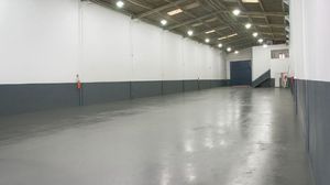 Image 4 - 898743