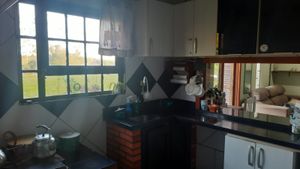 Image 7 - 898746