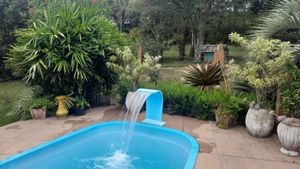 Image 1 - 898746