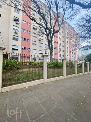 Image 13 - 898748