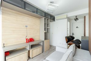 Image 7 - 898753