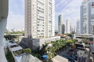 Image 4 - 898753