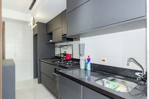 Image 16 - 898753