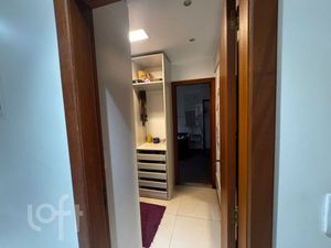 Image 9 - 898754