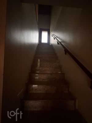 Image 21 - 898754