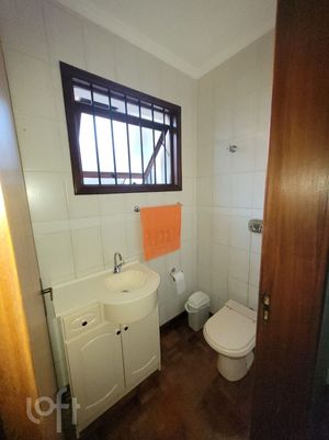 Image 4 - 898756