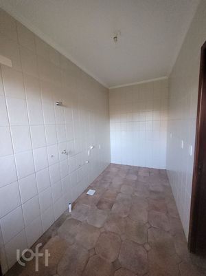Image 11 - 898756