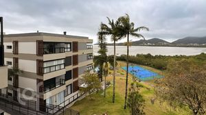 Image 98 - 898757