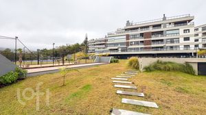 Image 62 - 898757