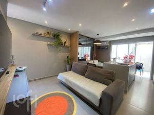 Image 4 - 898762