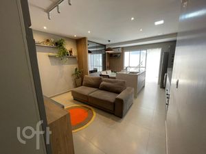 Image 7 - 898762