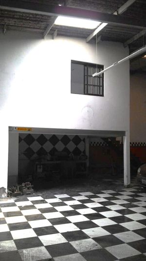 Image 3 - 898774