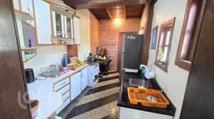 Image 8 - 898779