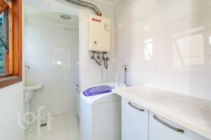 Image 9 - 898783