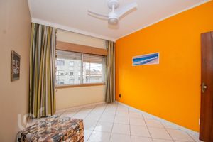 Image 8 - 898785