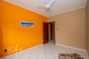 Image 9 - 898785