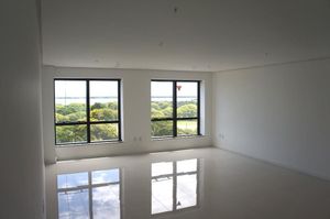 Image 3 - 898798