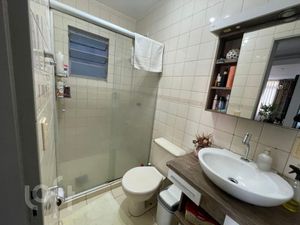 Image 9 - 898802