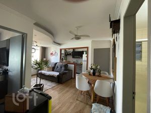 Image 1 - 898802