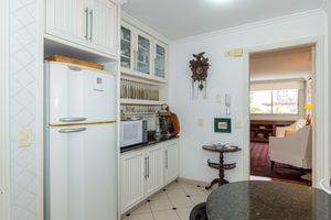 Image 24 - 898805