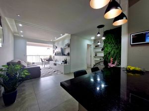 Image 1 - 898816