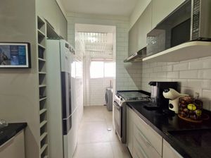Image 12 - 898816