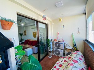 Image 9 - 898877