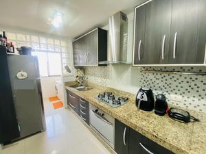 Image 14 - 898877