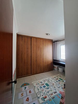Image 11 - 898878
